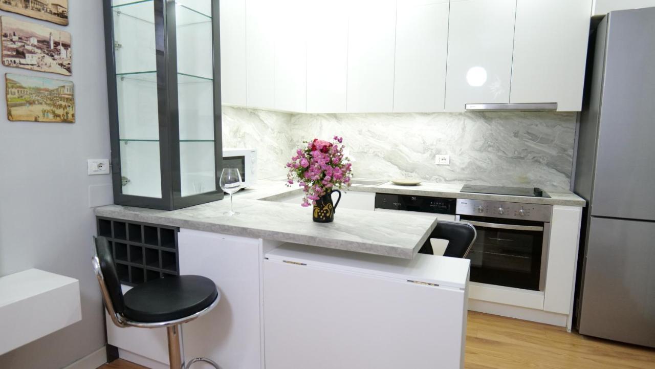 City Center Apartment Niko 04 地拉那 外观 照片