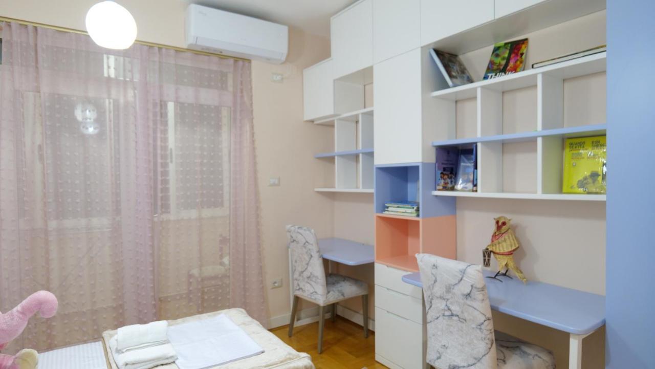 City Center Apartment Niko 04 地拉那 外观 照片