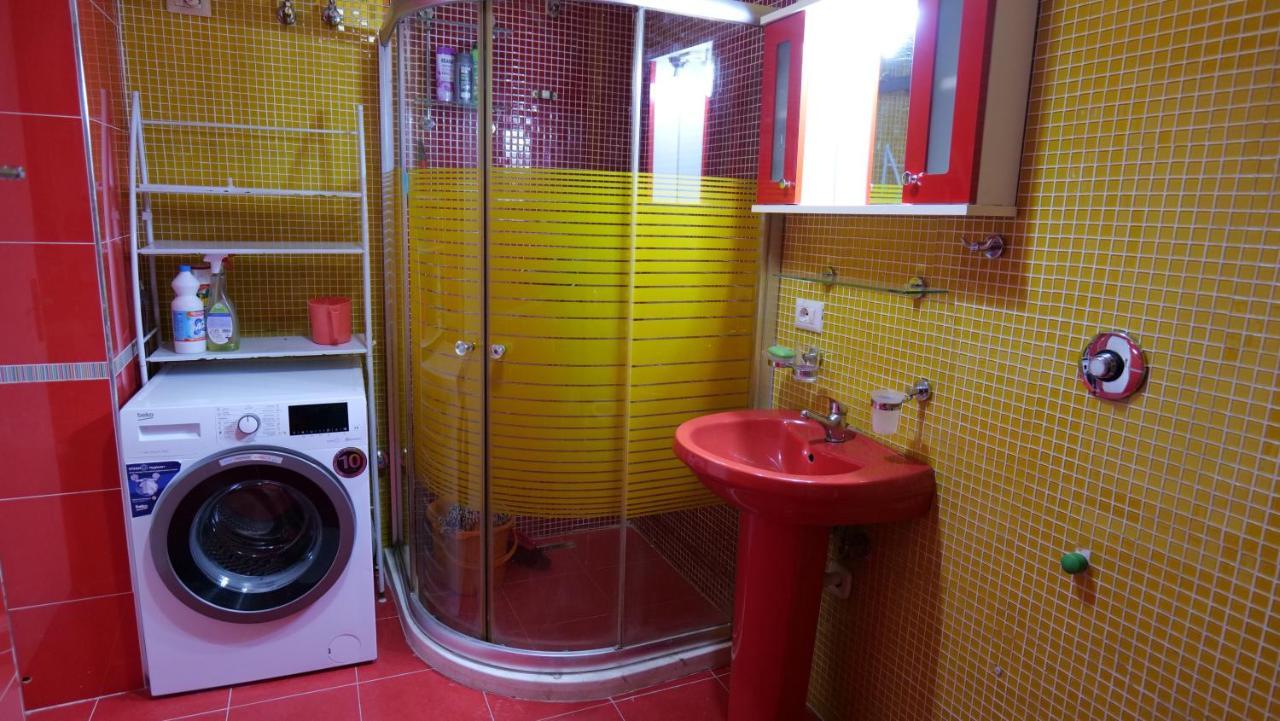 City Center Apartment Niko 04 地拉那 外观 照片
