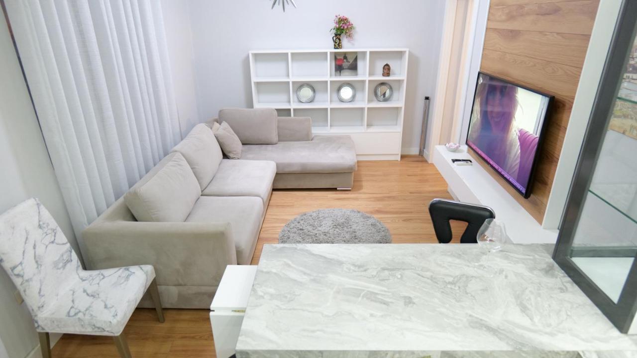 City Center Apartment Niko 04 地拉那 外观 照片